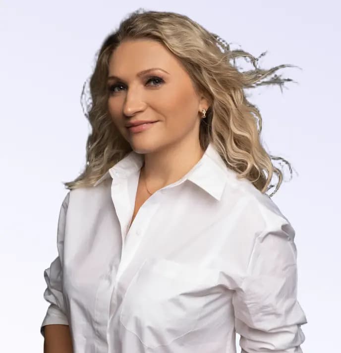 Анна Нифадьева